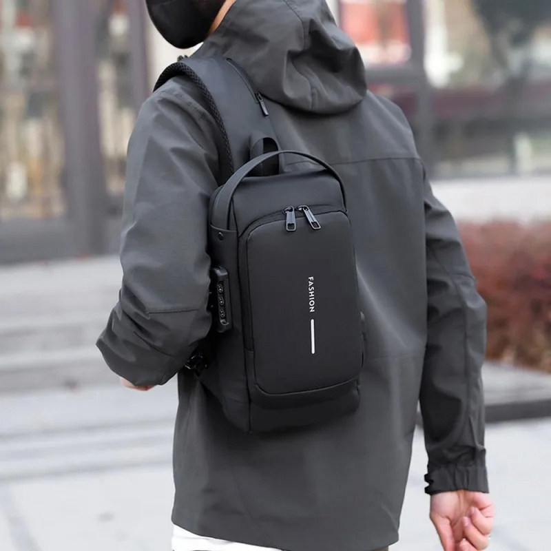 メンズ用、パスワードロックとUSBポート付き、防水仕様の盗難 - Cycling To Work のレビューと価格