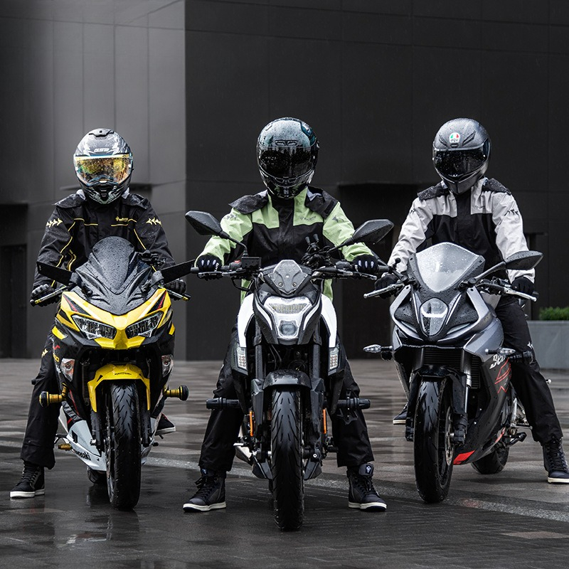 オックスフォード製バイク用レインスーツ 防水ジャケット＆パン - Cycling Commute Pants のレビューと価格